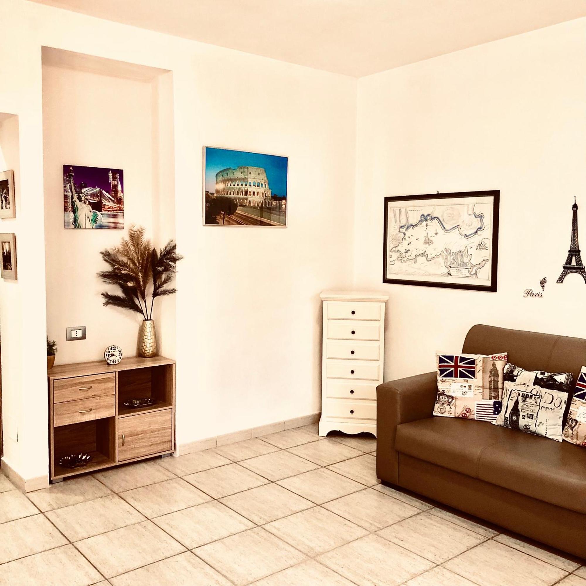 La Maison De Famille Appartamento Indipendente Con Cucina E Lavatrice Olbia Bagian luar foto
